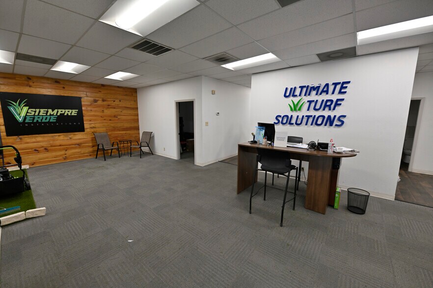 More Photos Of 121 Interpark Blvd, San Antonio Research And Development For Lease