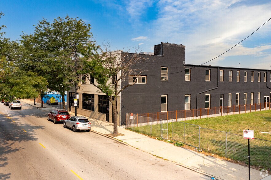 More Photos Of 540 W 35th St, Chicago Loft Creative Space For Sale