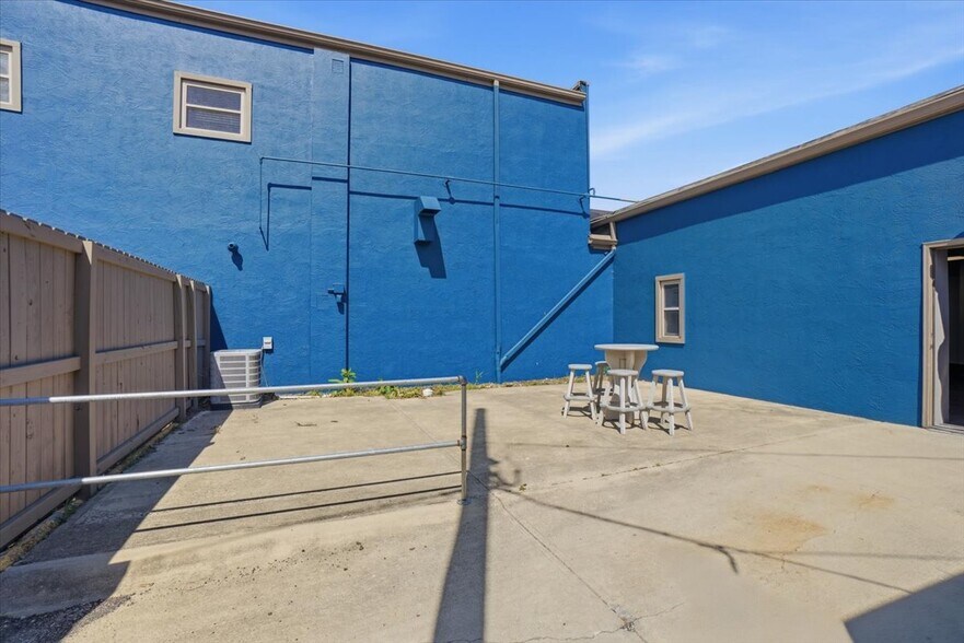 More Photos Of 175 E Broadway Ave, Westerville Office For Lease