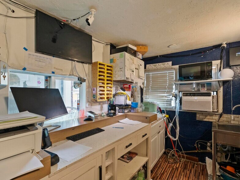 More Photos Of 234 24th St, Ogden Hotel For Sale