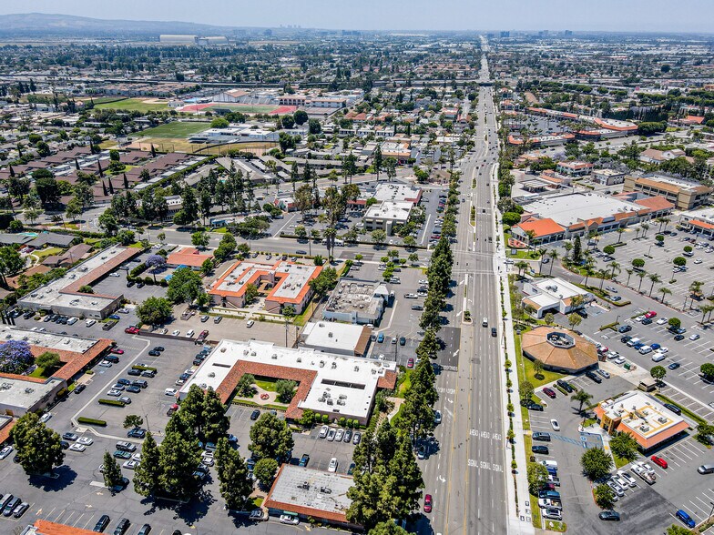 More Photos Of 13420 Newport Ave, Tustin Medical For Lease