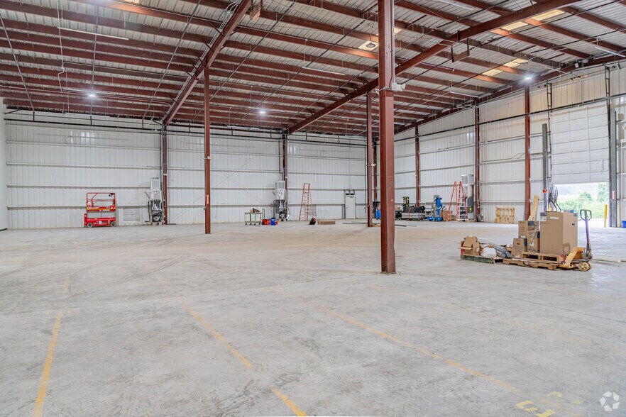 More Photos Of 1001 Bridge St, Fuquay Varina Unknown For Lease