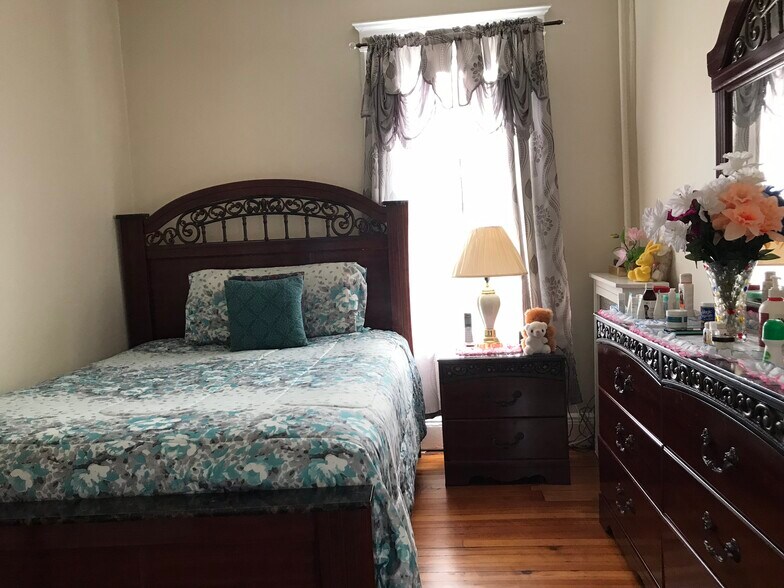 More Photos Of 251-253 S Fifth Ave, Mount Vernon Apartments For Sale