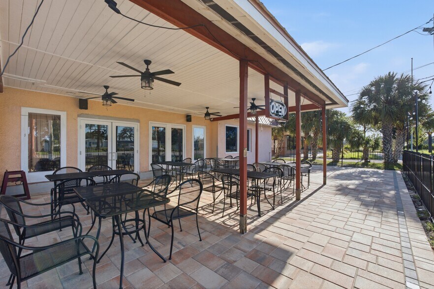 More Photos Of 2284 Gulf To Bay Blvd, Clearwater Restaurant For Sale