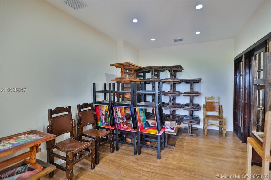 More Photos Of 14200-14238 SW 136th St, Miami Light Manufacturing For Sale