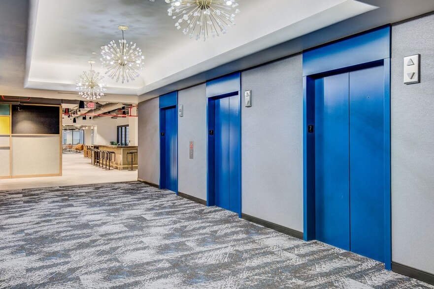 More Photos Of 200 N Broadway, Saint Louis Office For Lease