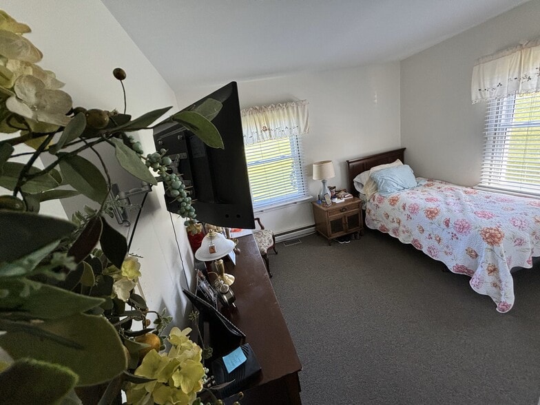 More Photos Of 4187 Solomons Island Rd, Harwood Assisted Living For Sale