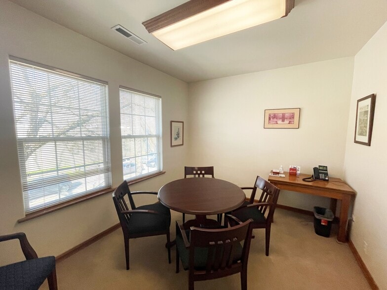More Photos Of 795 W 7th Ave, Eugene Office For Lease