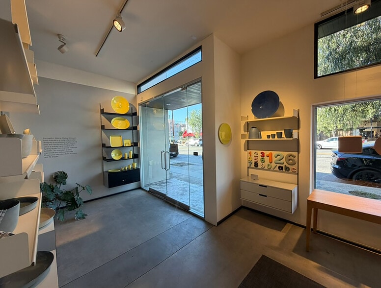 More Photos Of 8216 W 3rd St, Los Angeles Storefront For Lease