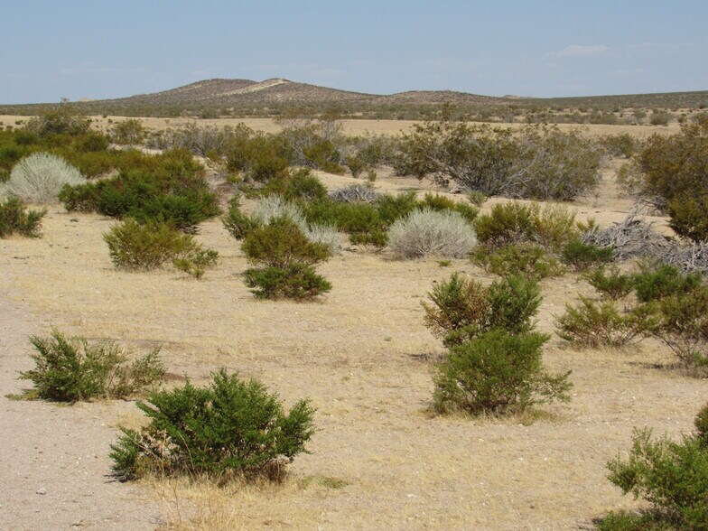 More Photos Of 227-071-05-00-6 Lindbergh Blvd, California City Land For Sale