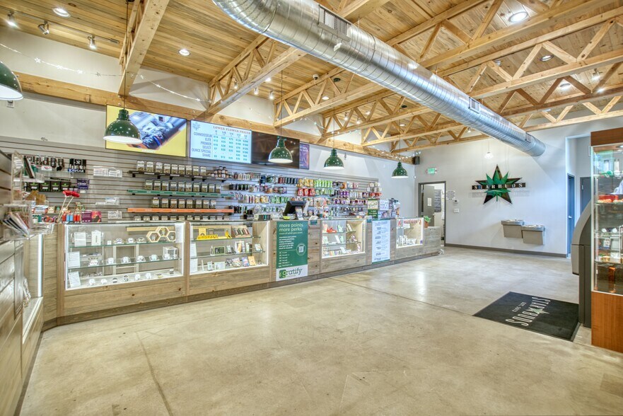 More Photos Of 6924 N 79th St, Niwot Warehouse For Sale