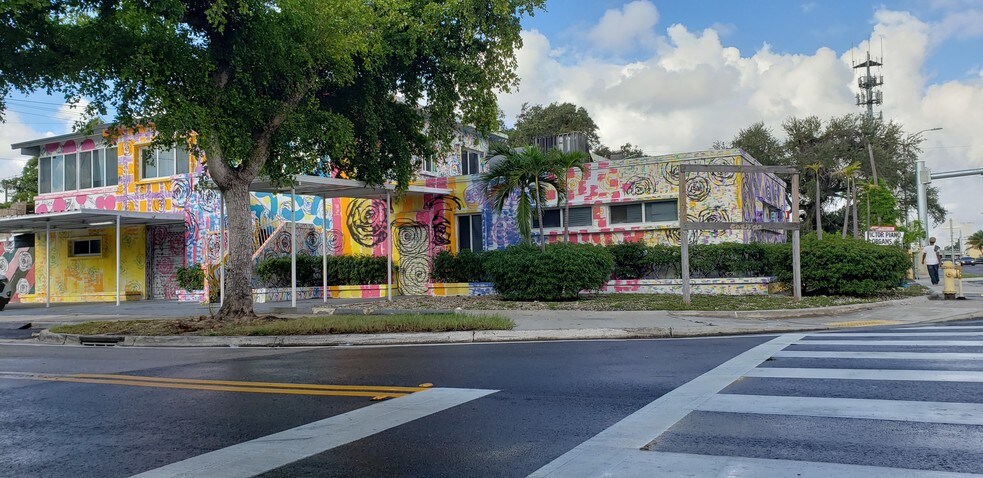 More Photos Of 300 NW 54th St, Miami Office For Lease