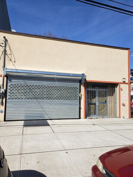 More Photos Of 526 Broadway, Newark General Retail For Sale