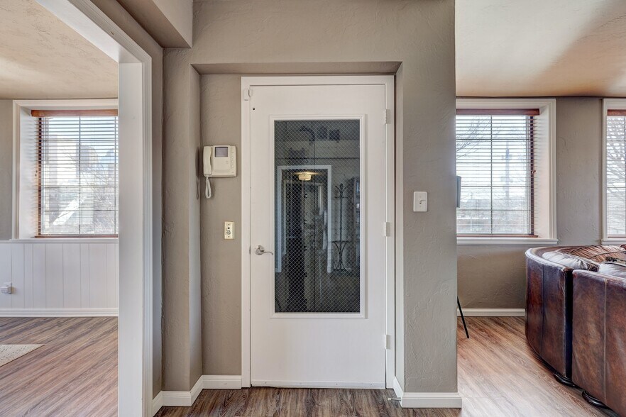 More Photos Of 411 NW 5th St, Oklahoma City Flex For Sale
