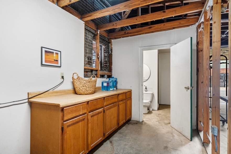 More Photos Of 540 Ouachita Ave, Hot Springs Storefront For Sale
