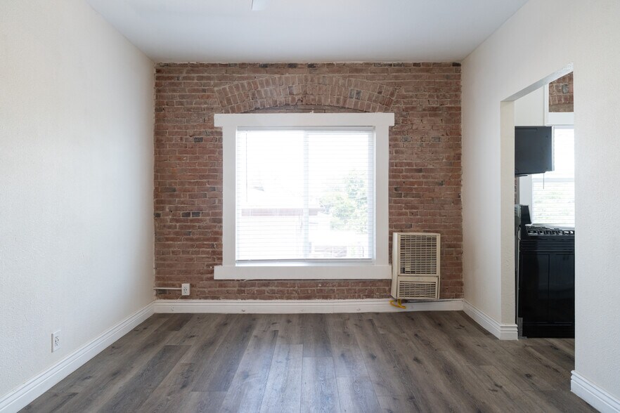 More Photos Of 1984 Park Grove Ave, Los Angeles Apartments For Sale