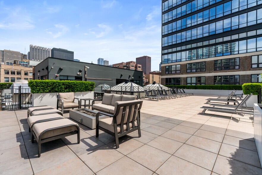More Photos Of 619 S La Salle St, Chicago Apartments For Sale