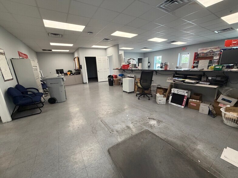 More Photos Of 900 E Baldwin Rd, Panama City Industrial For Sale