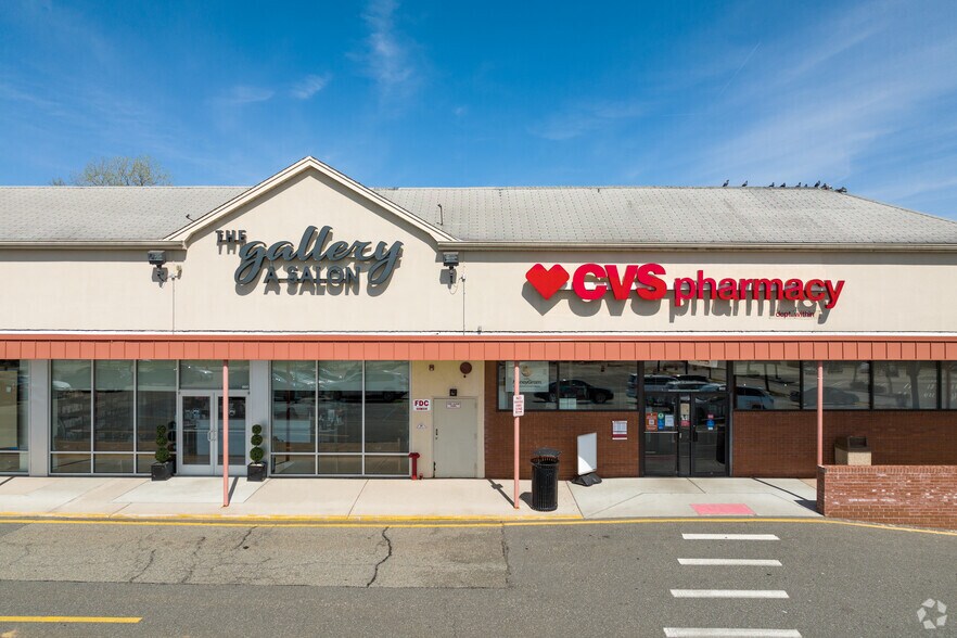 More Photos Of 1210 Hamburg Tpke, Wayne Unknown For Lease