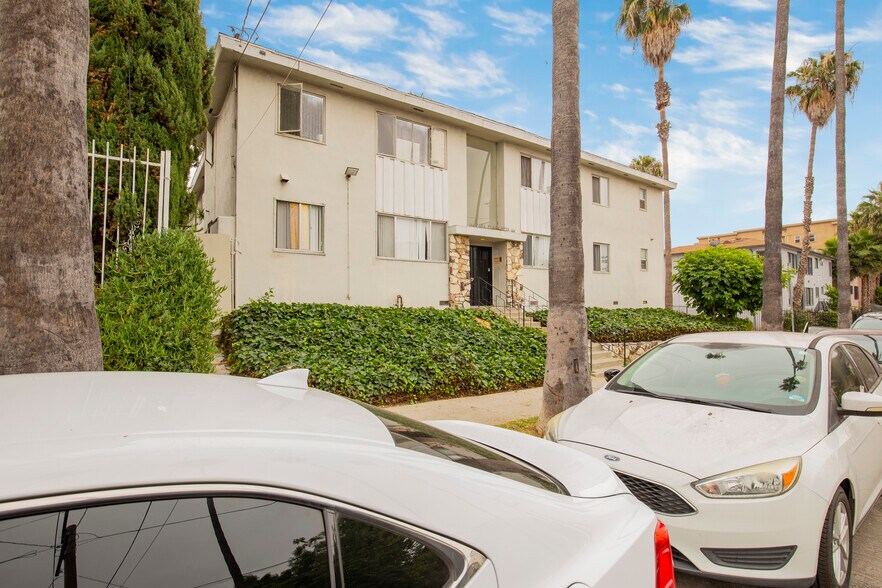 More Photos Of 136 S Westlake Ave, Los Angeles Apartments For Sale