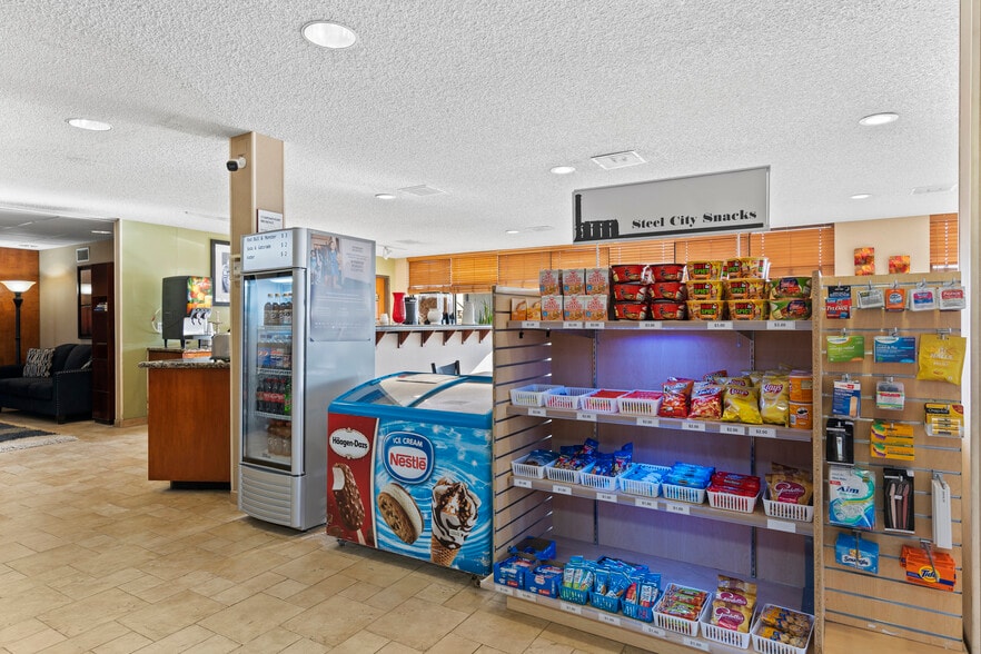 More Photos Of 4703 N Freeway Rd, Pueblo Hotel For Sale