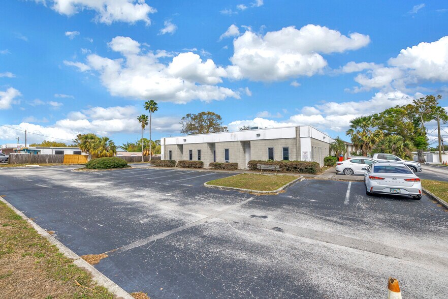 More Photos Of 9911 Seminole Blvd, Seminole Medical For Lease