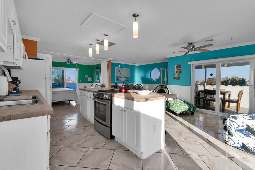 More Photos Of 5322 CALLE DE LA SIESTA, Sarasota Hospitality For Sale