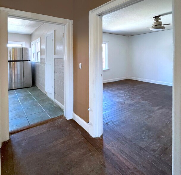 More Photos Of 3253 Middlefield Rd, Menlo Park Storefront For Sale