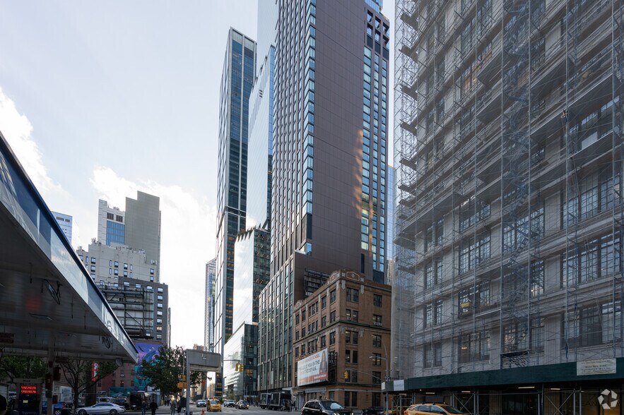 More Photos Of 455 10th Ave, New York Apartments For Lease