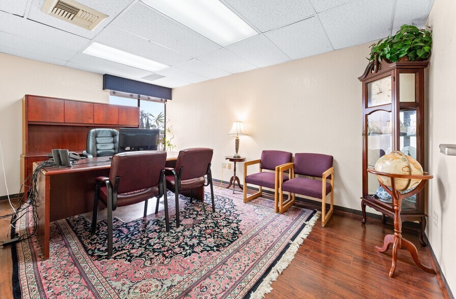 More Photos Of 2107 N Broadway, Santa Ana Loft Creative Space For Sale