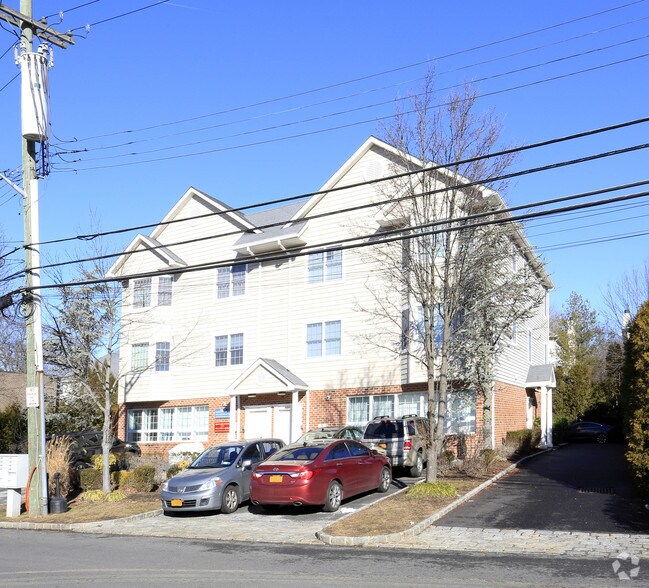 More Photos Of 119-123 Montgomery Ave, Scarsdale Office For Sale