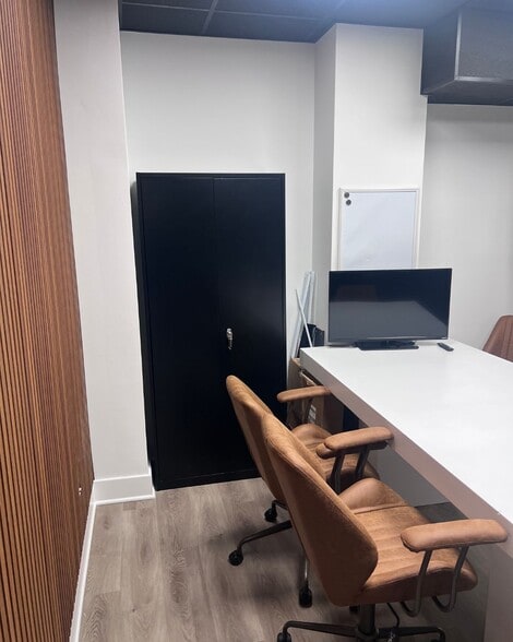 More Photos Of 160-164 N 2nd St, Philadelphia Apartments For Lease