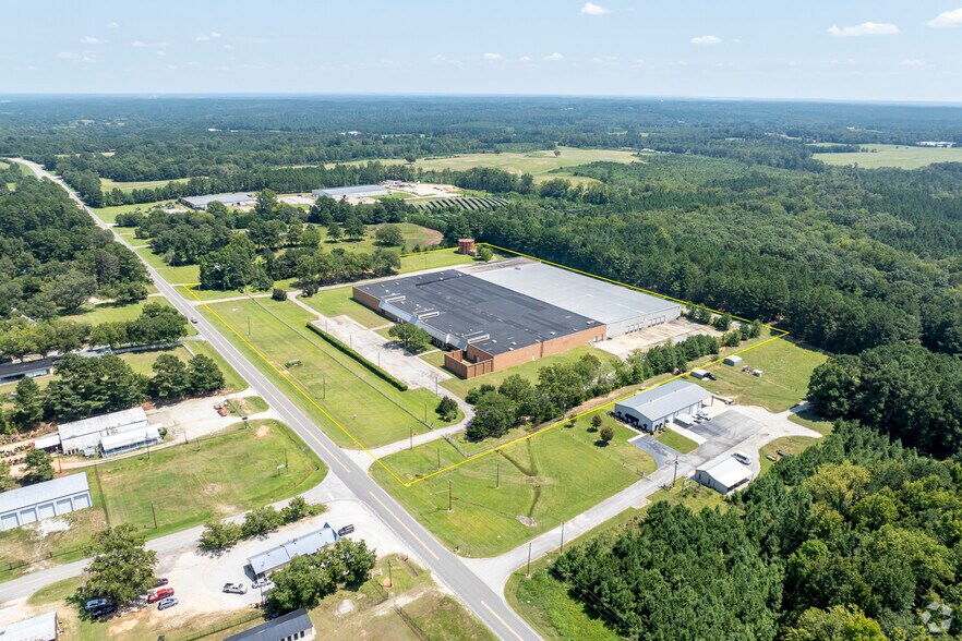 More Photos Of 1022 McCormick Hwy, Lincolnton Distribution For Sale