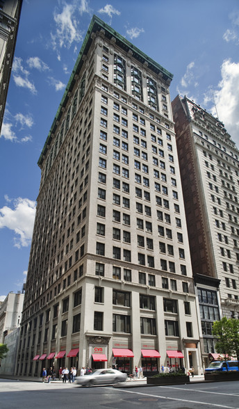 Primary Photo Of 215 Park Ave S, New York Coworking Space