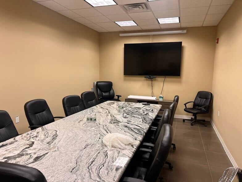 More Photos Of 102 Fairview Park Dr, Elmsford Warehouse For Lease