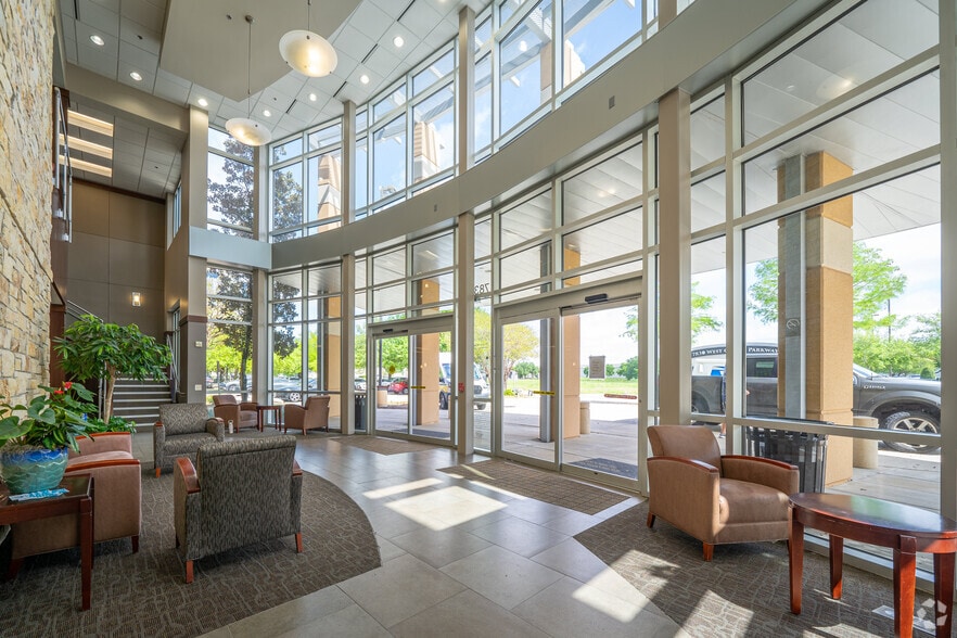 More Photos Of 7830 W Grand Pky S, Richmond Medical For Lease