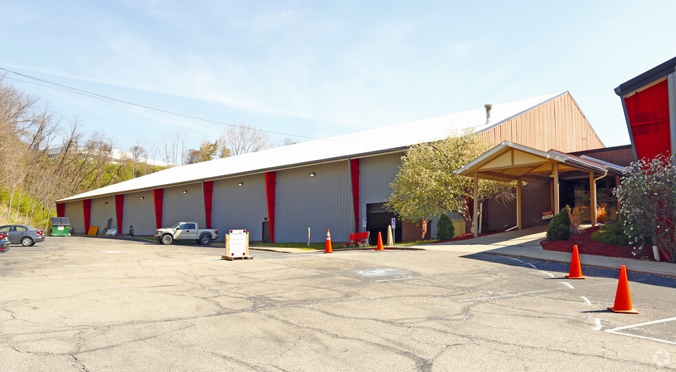 Primary Photo Of 600 Iron City Dr, Pittsburgh Freestanding For Lease