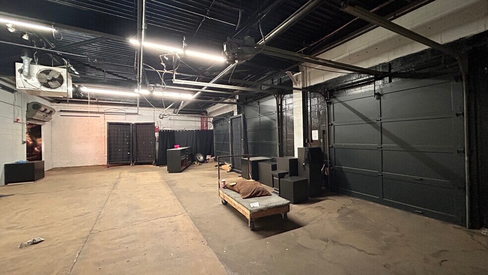 More Photos Of 205 E Palmer St, Indianapolis Warehouse For Sale