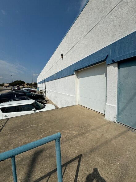 More Photos Of 2223 Colorado Blvd, Denton Storefront For Lease