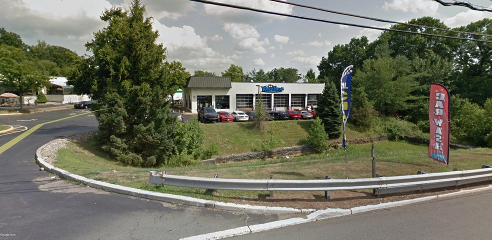 Primary Photo Of 3974 Us Highway 1, Monmouth Junction Auto Repair For Lease