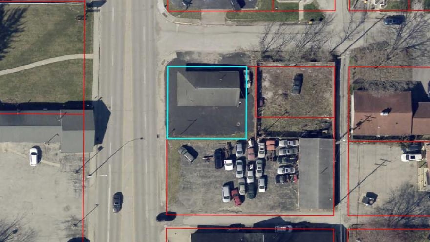 Primary Photo Of 901 S Walnut St, Bloomington General Retail For Sale