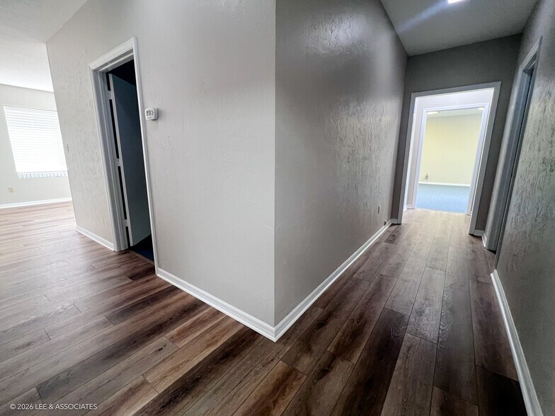 More Photos Of 4432 NW 23rd Ave, Gainesville Office For Lease