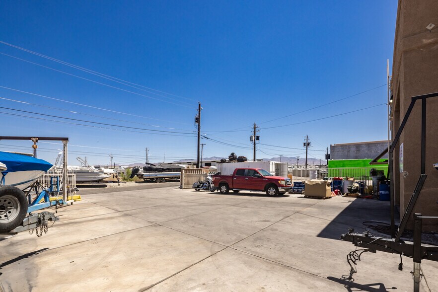 More Photos Of 1525 Industrial Blvd, Lake Havasu City Distribution For Lease