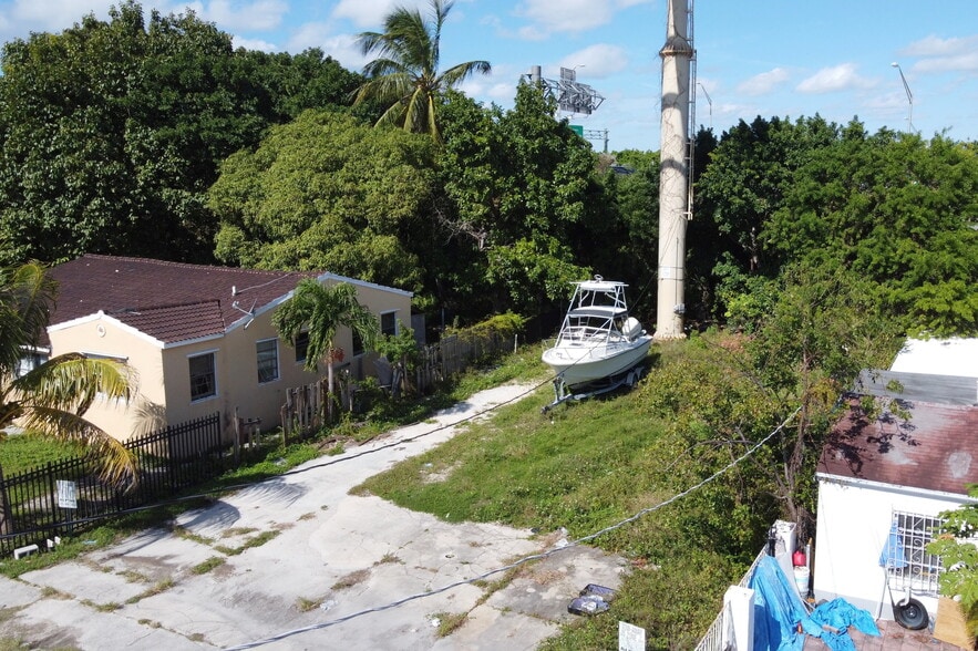 More Photos Of 321 NW 37th St, Miami Land For Sale
