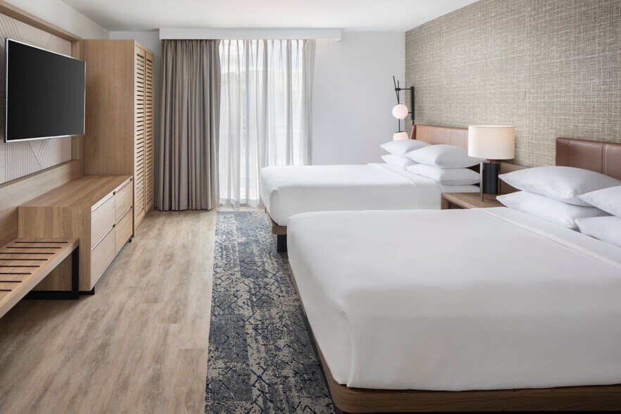 More Photos Of 555 NW 62nd St, Fort Lauderdale Hotel For Sale
