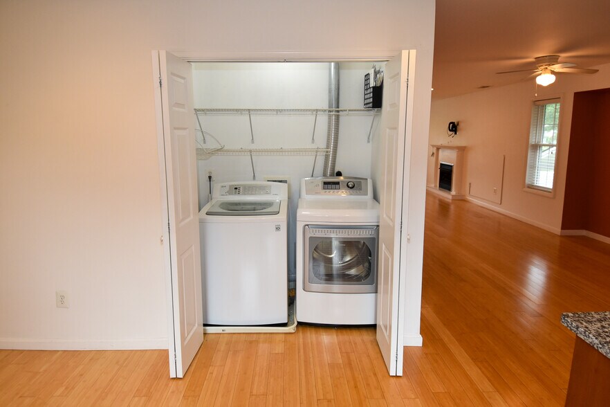 More Photos Of 1705 Commonwealth Ave, Alexandria Apartments For Sale