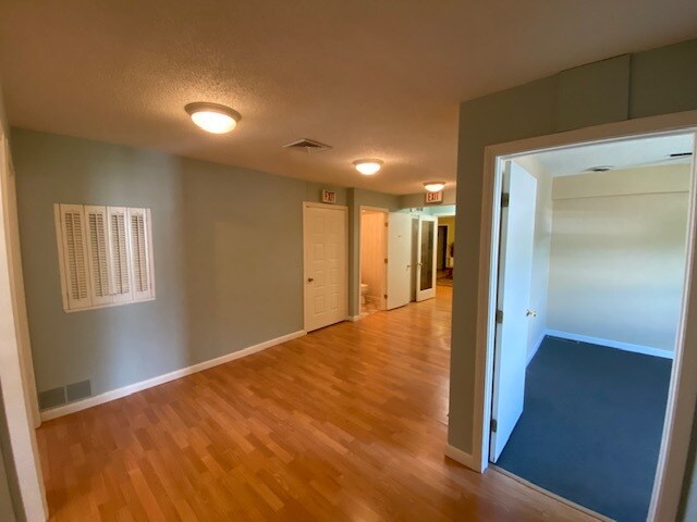 More Photos Of 100-108 Russell St, Hadley Medical For Lease