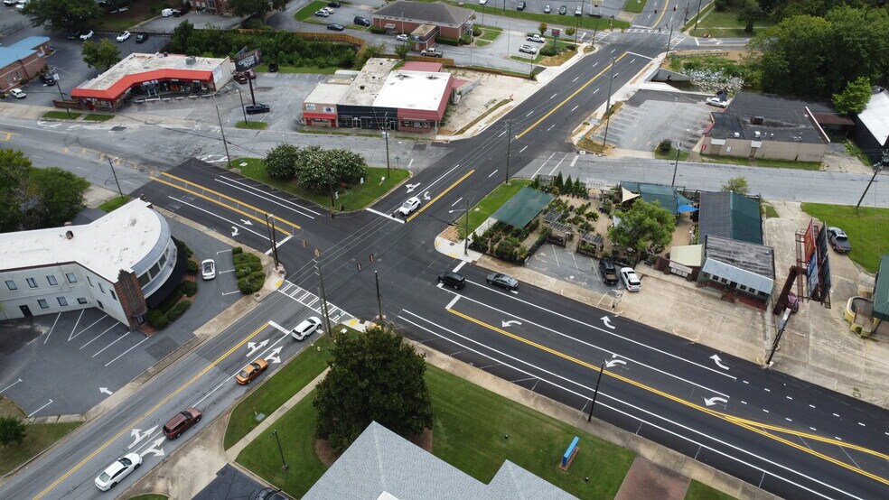 More Photos Of 1210 13th St, Columbus Garden Center For Sale