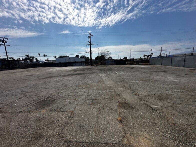 More Photos Of 5141 Calmview Ave, Baldwin Park Land For Lease