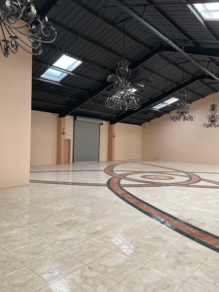 More Photos Of 1833 Glenwood St, Delano Specialty For Sale